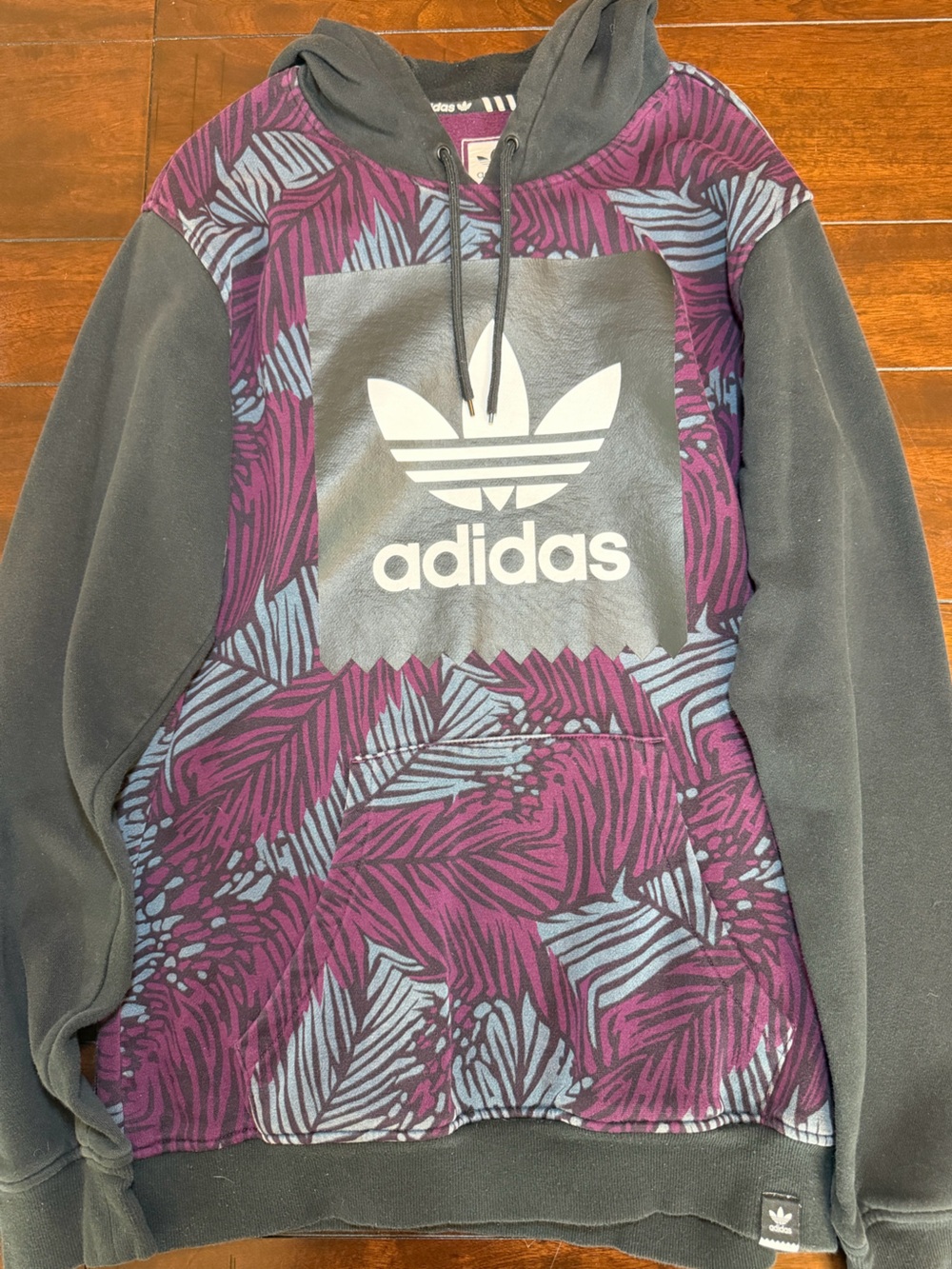 ZUMIEZ Adidas Hoodie Men’s S